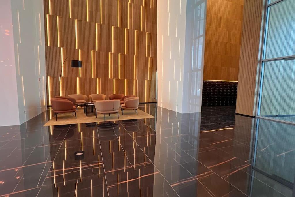 布拉迪斯拉发The First Skyscraper In Slovakia公寓 外观 照片