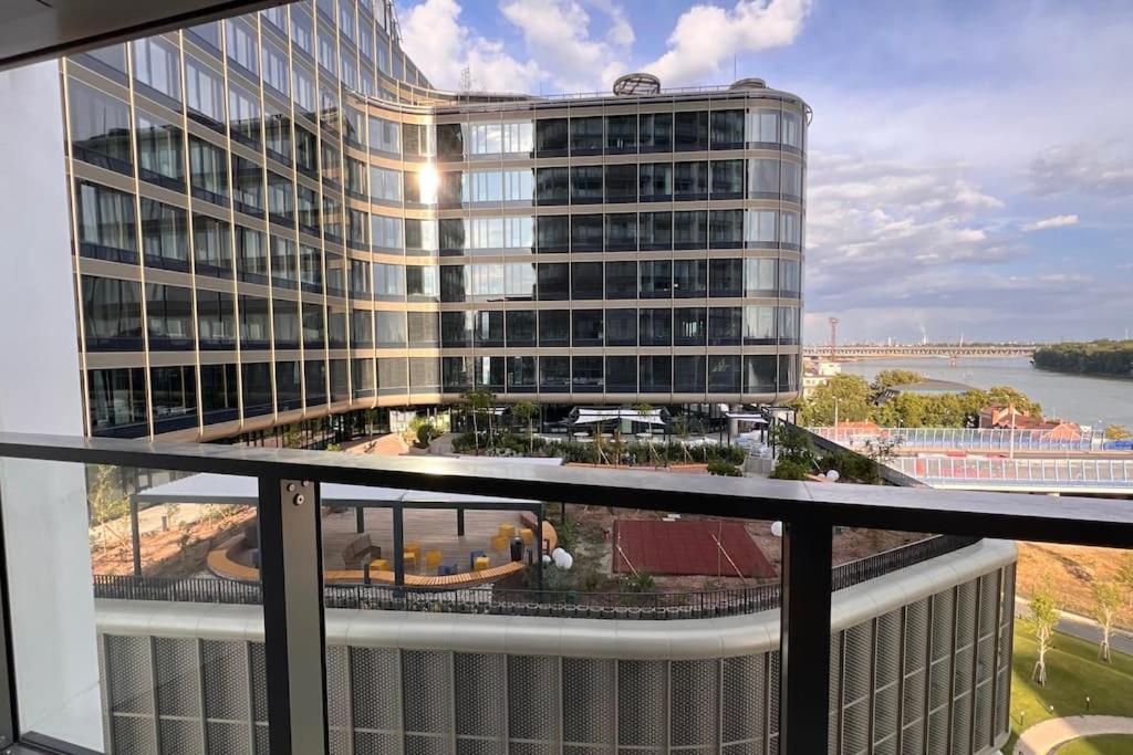 布拉迪斯拉发The First Skyscraper In Slovakia公寓 外观 照片