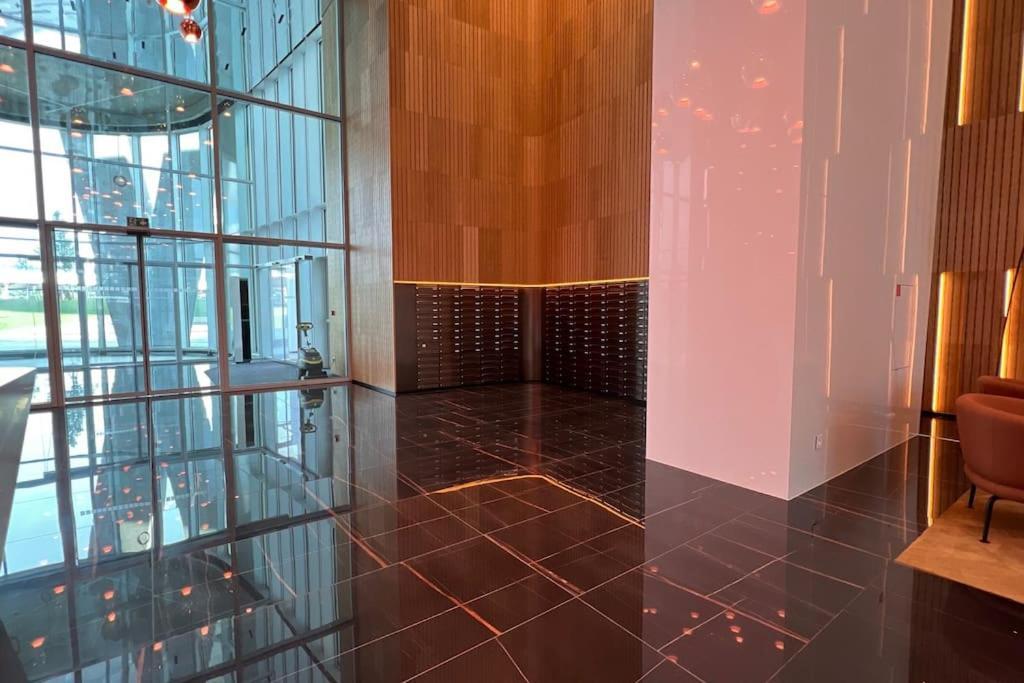布拉迪斯拉发The First Skyscraper In Slovakia公寓 外观 照片